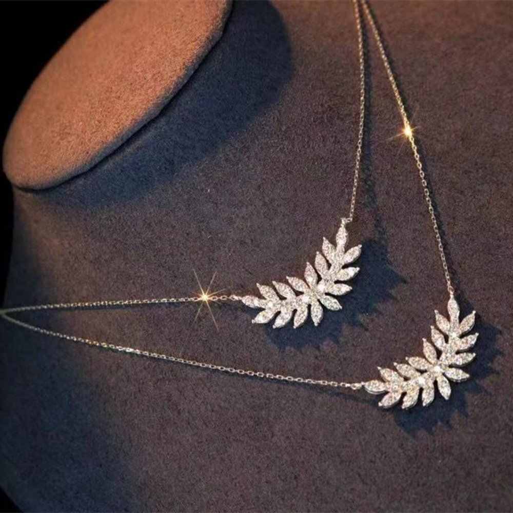 ✨Leaf Micro Pave Designed Dazzling Zircon Pendant Necklace, UNVN12413 - Picture 5 of 6